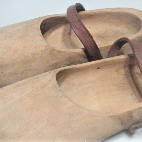 WOOD CLOGS w/ LEATHER Straps Dutch Wood Shoes Wooden Clogs Handmade Wood Shoes - Picture 2 of 6
